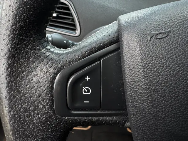 Renault Scénic 2.0 Bose Automaat | Pano. 2013 Benzine 24