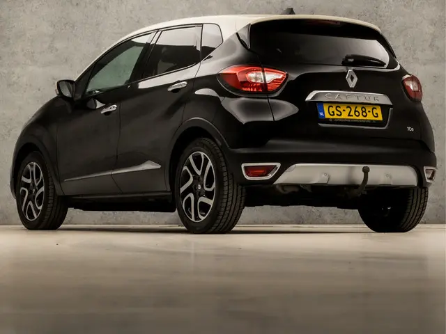 Renault Captur 0.9 TCe Helly Hansen 2015 Benzine 3