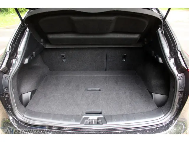 Nissan QASHQAI 1.2 Tekna 2014 Benzine 9