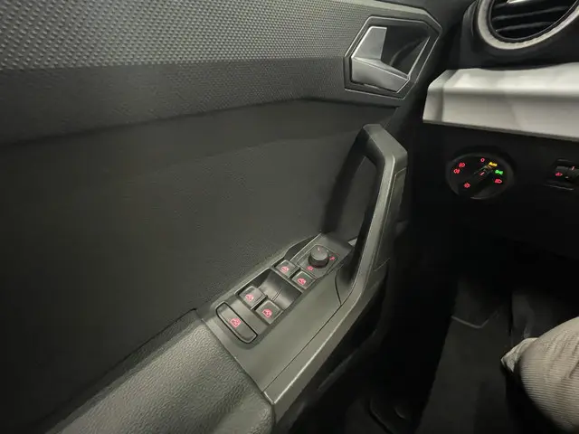 SEAT Arona 1.0 TSI Style 2022 Benzine 30
