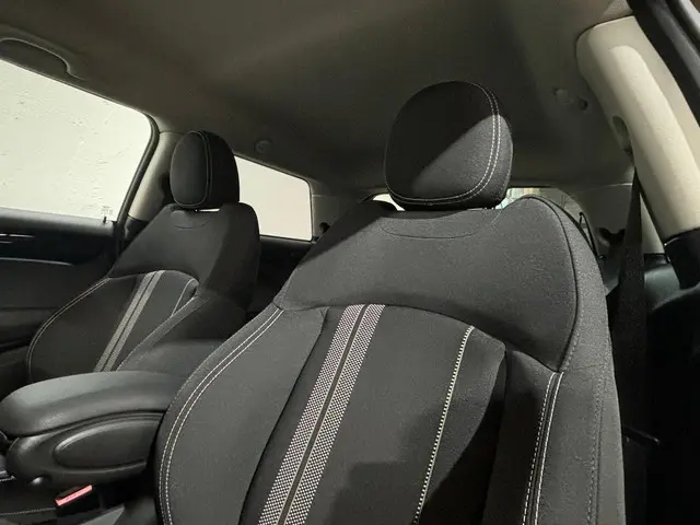 MINI Electric Mini Essential 33 kWh 2023 Elektrisch 11