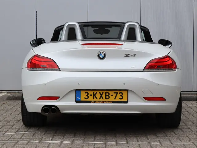 BMW Z4 Roadster sDrive18i 2013 Benzine 8