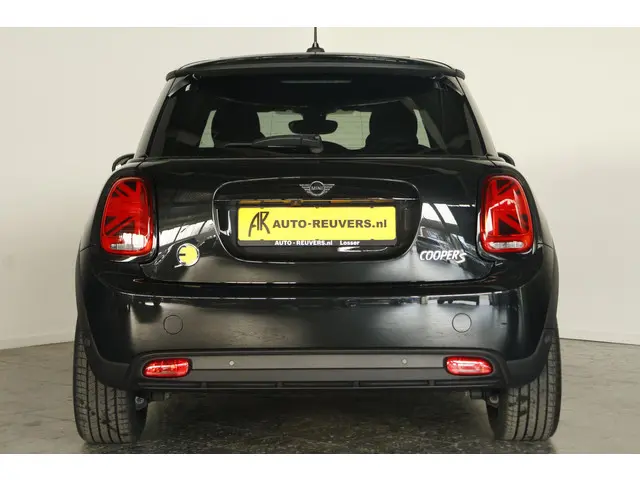 MINI Electric Cooper MINI Yours 33 kWh 2023 Elektrisch 10