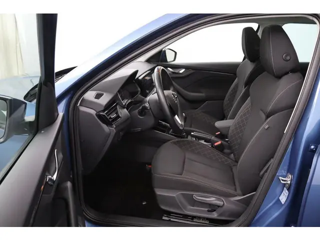 Škoda Kamiq 1.0 TSI Ambition DSG | Panorama dak | 2020 Benzine 4
