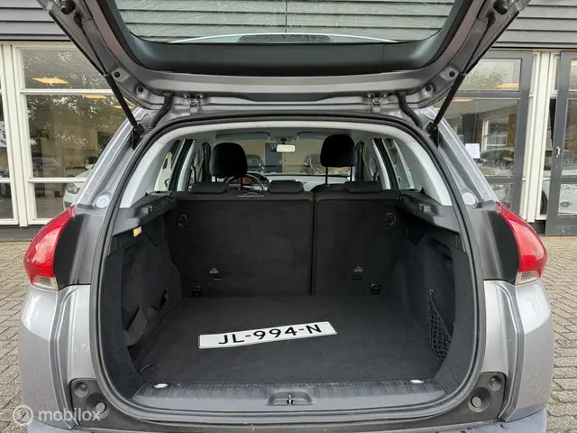 Peugeot 2008 1.2 PureTech Blue Lion 2016 Benzine 16