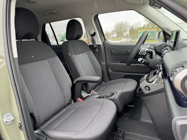 Hyundai Inster Evolve 49 kWh 2025 Elektrisch 11