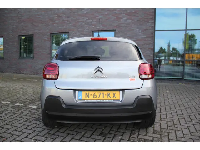 Citroën C3 1.2 PureTech C-Series 2021 Benzine 12