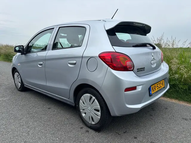 Mitsubishi Space Star 1.0 Cool+ 2016 Benzine 6