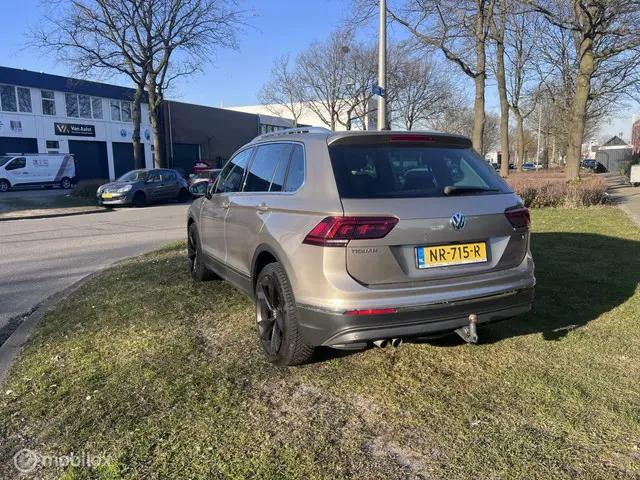 Volkswagen Tiguan 1.4 TSI ACT Highline 2017 Benzine 9