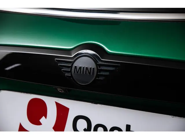MINI Countryman Cooper SE ALL4 2022 Hybride Benzine 44