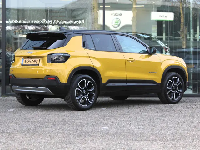 Jeep Avenger 1st Edition 54 kWh 2024 Elektrisch 6