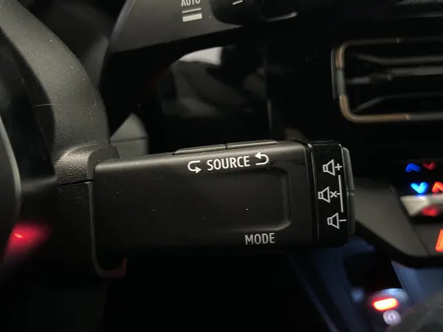 Renault 4 Comfort Range Techno 52 kWh 2026 Elektrisch 32