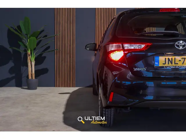 Toyota Yaris 1.0 VVT-i Aspiration 2018 Benzine 19