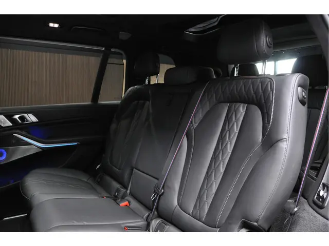 BMW X7 M60i xDrive 2022 Hybride Benzine 13