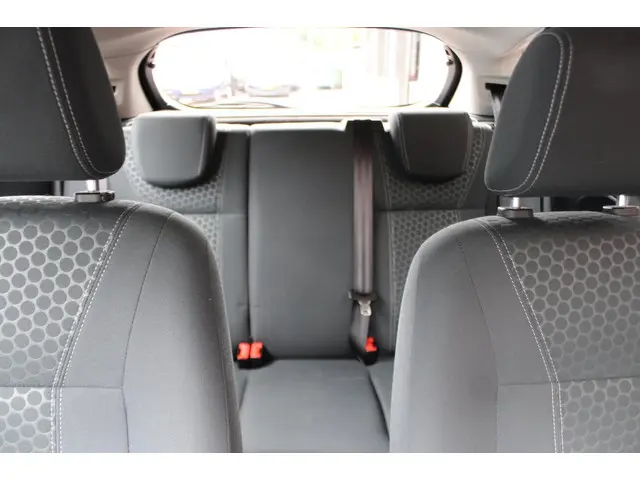 Ford Fiesta 1.25 Titanium 2012 Benzine 26