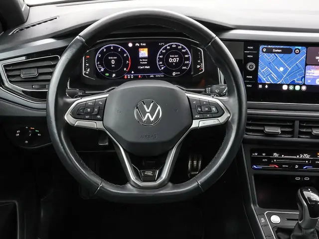 Volkswagen Taigo 1.0 TSI 115pk DSG R-Line 2024 Benzine 16