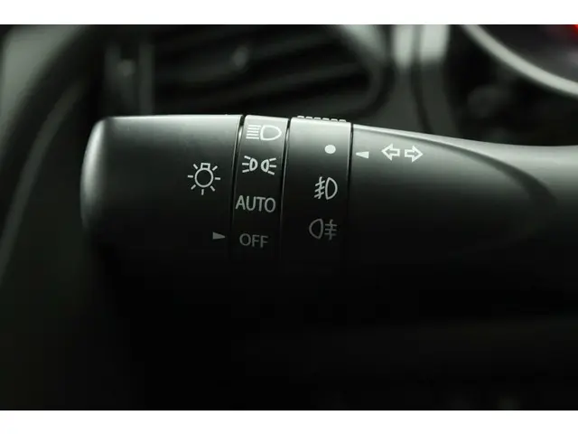 Suzuki Swift 1.2 Select Smart Hybrid 2021 Benzine 31