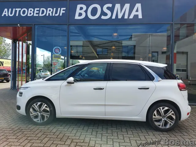 Citroën C4 Picasso 1.2 PureTech Intensive 2015 Benzine 2
