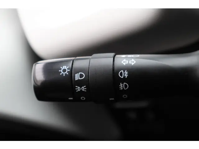 Toyota Aygo 1.0 VVT-i x-wave Cabrio 2015 Benzine 27