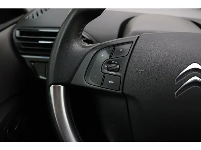 Citroën Grand C4 Picasso 1.2 PureTech Feel 2018 Benzine 23
