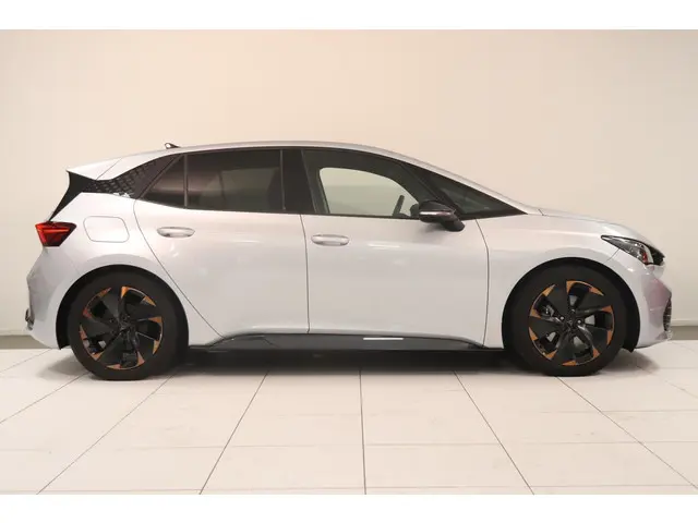 CUPRA Born Adrenaline One 62 kWh 2022 Elektrisch 16