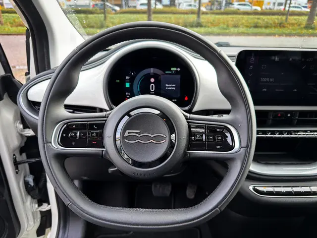 Fiat 500 Icon 42 kWh 2023 Elektrisch 13