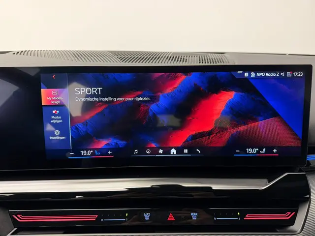 BMW 5 Serie Touring 530e 2024 Hybride Benzine 23