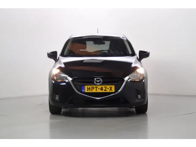 Mazda 2 1.5 90pk Nakama 2016 Benzine 36