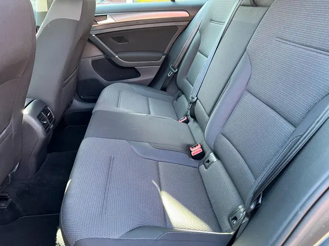 Volkswagen e-Golf E-Golf 2017 Elektrisch 7