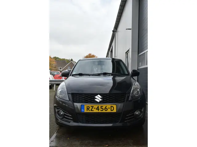 Suzuki Swift 1.6 Sport 2014 Benzine 8