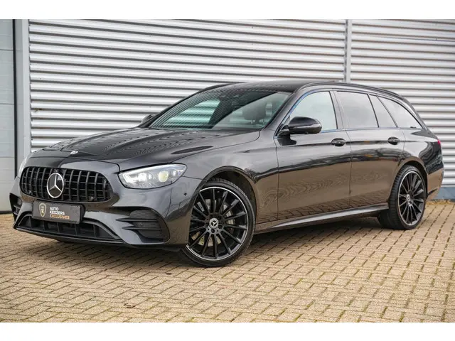 Mercedes-Benz E-Klasse E300 de 2022 Hybride Diesel 32