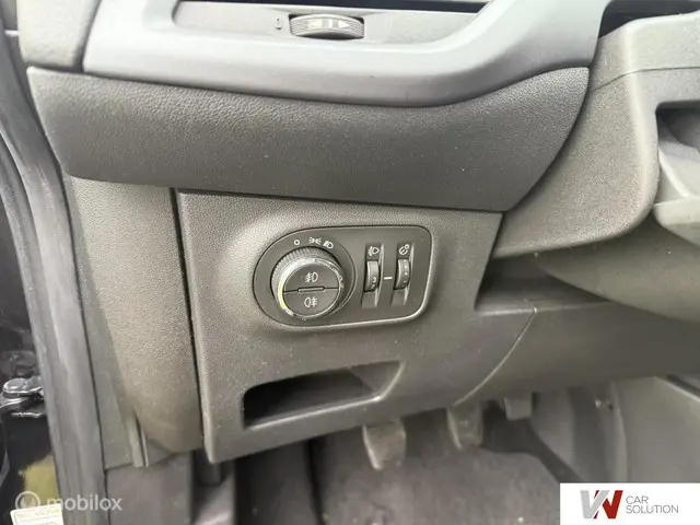 Opel Corsa 1.4 Favourite 2016 Benzine 13