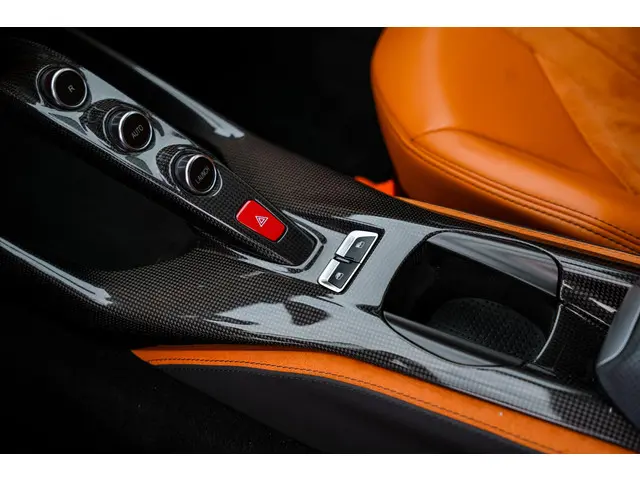 Ferrari 812 Superfast 6.5 V12 HELE 2019 Benzine 31