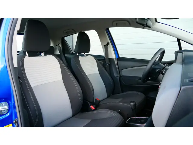 Toyota Yaris 1.5 Hybrid Active 2019 Hybride Benzine 4