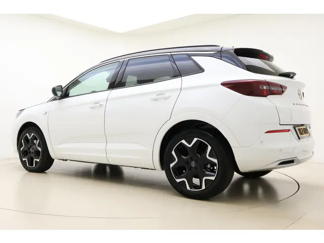 Opel Grandland 1.2 Turbo Ultimate 2024 Benzine 12