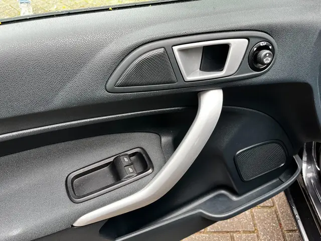 Ford Fiesta 1.25 Titanium 2012 Benzine 14