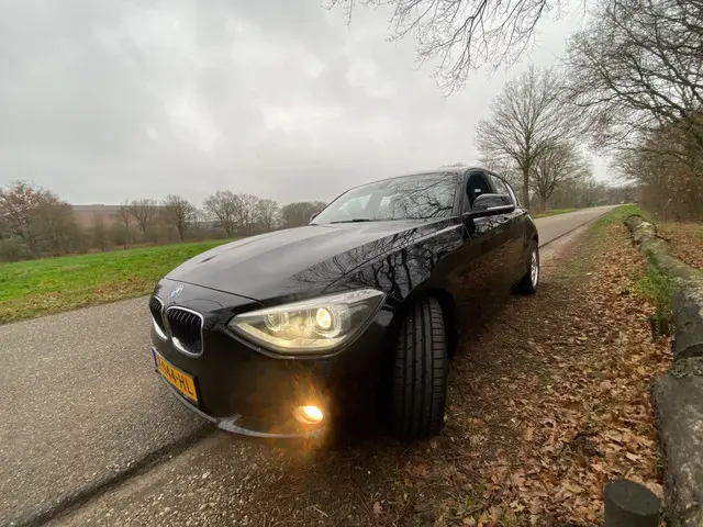 BMW 1 Serie 116i AUTOMAAT. LEDER 2013 Benzine 23