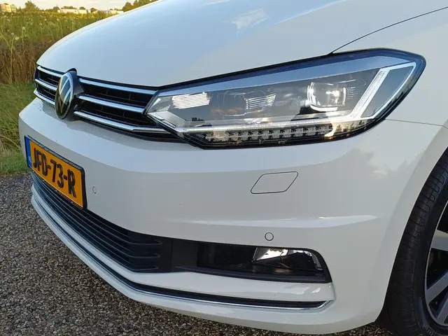 Volkswagen Touran 1.5 TSI Highline 2021 Benzine 10