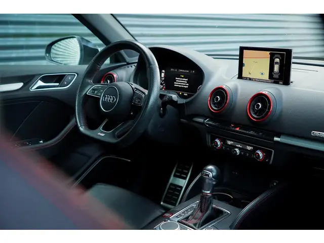 Audi A3 2.0 TFSI S3 quattro Pro Line Plus 2019 Benzine 33