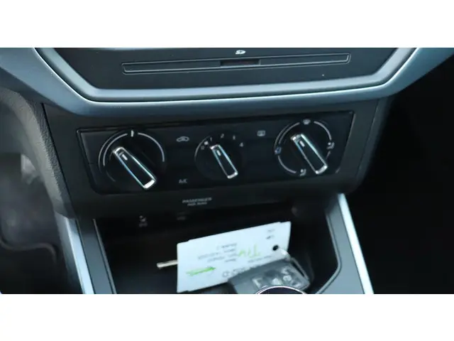 SEAT Arona 1.0 TSI Style 2019 Benzine 9