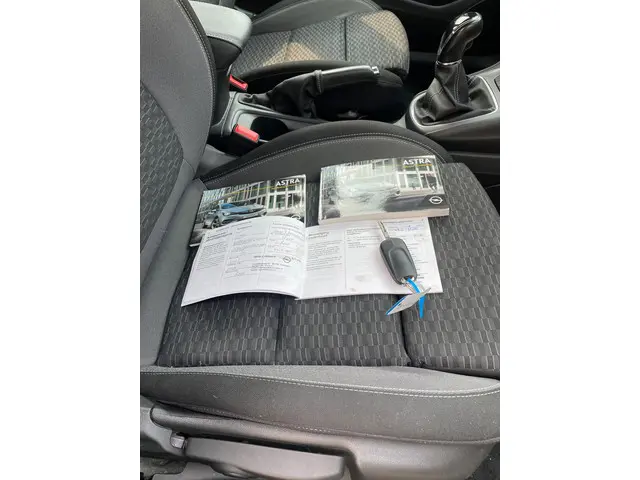 Opel Astra 1.2 Edition 2020 Benzine 15