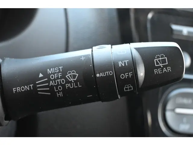 Mitsubishi Space Star 1.0 Bright 2015 Benzine 35