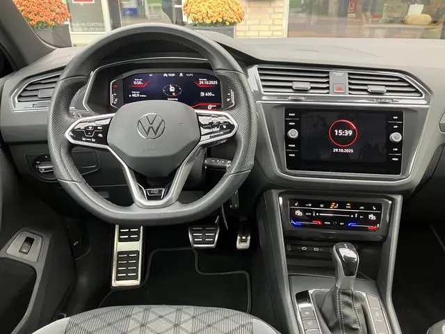 Volkswagen Tiguan 2.0 TDI R-Line Business+ 2022 Diesel 24