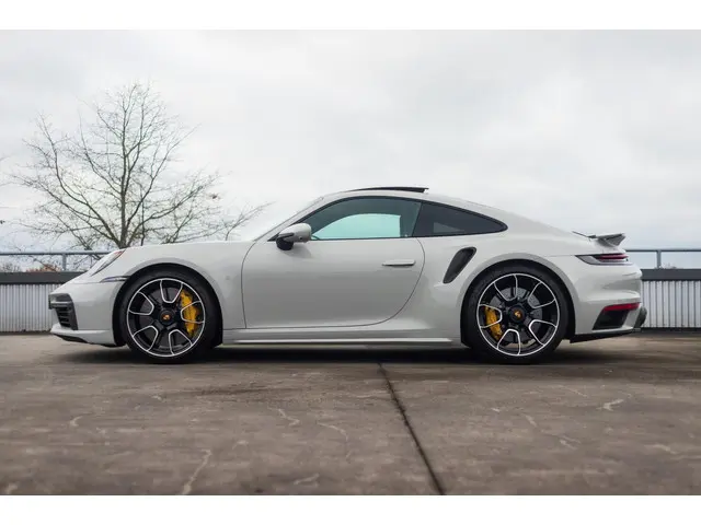 Porsche 911 992 3.8 Turbo S 2024 Benzine 3