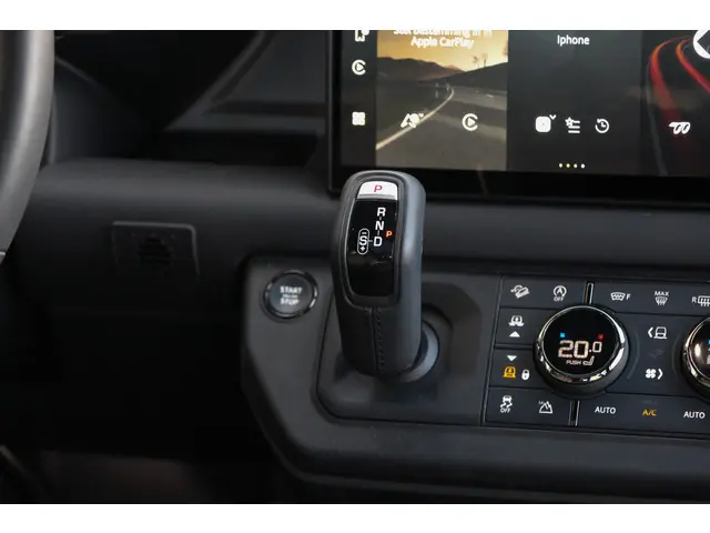 Land Rover Defender 110 4.4 P635 110 Octa 2025 Benzine 21