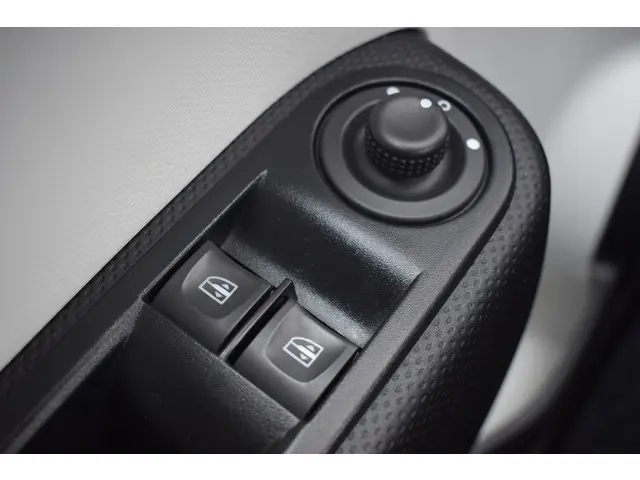 Renault Twingo 1.0 SCE Collection 2018 Benzine 24