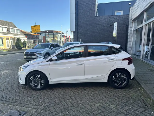 Hyundai i20 1.0 T-GDI Premium 2022 Benzine 2