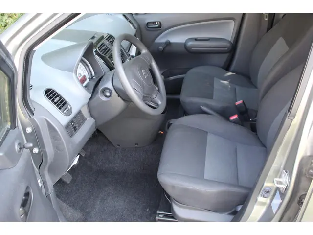 Suzuki Splash 1.0 VVT Base *NAP *RIJDT PERFECT !! 2012 Benzine 9