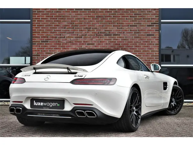 Mercedes-Benz AMG GT 4.0 S 2020 Benzine 2