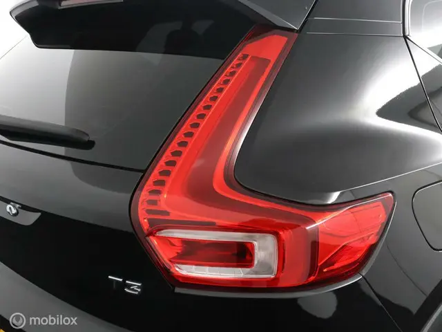 Volvo XC40 1.5 T3 Mom |Cam| stoelverw 2018 Benzine 56